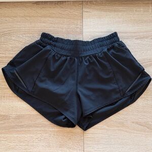 Lululemon Black Hotty Hot Athletic Shorts 2.5”